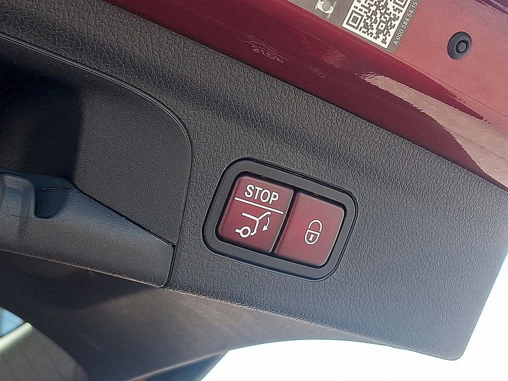 Used 2022 Mercedes-Benz GLE 350 4MATIC image 34