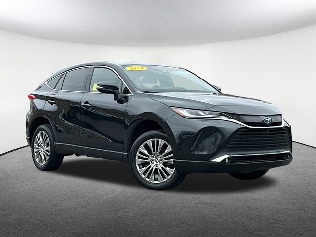 Certified 2024 Toyota Venza Limited AWD/4WD image 2
