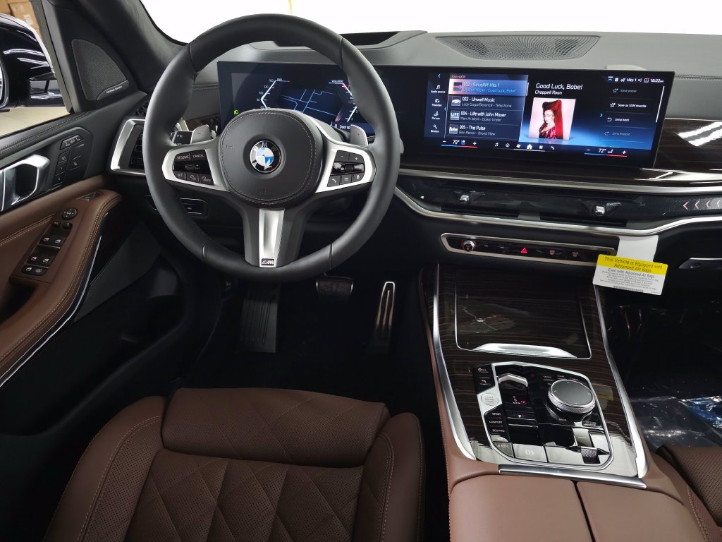 Used 2027 BMW X7 xDrive40i w/ M Sport Package AWD/4WD image 14