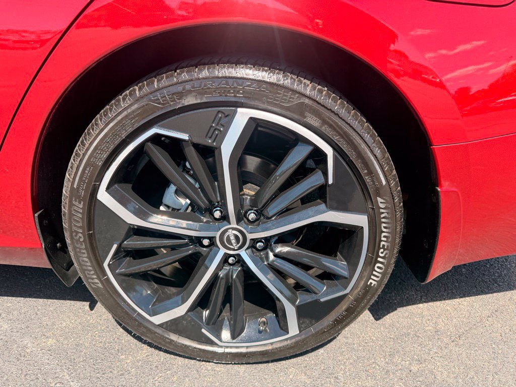 Used 2024 Nissan Altima 2.5 SR FWD image 41