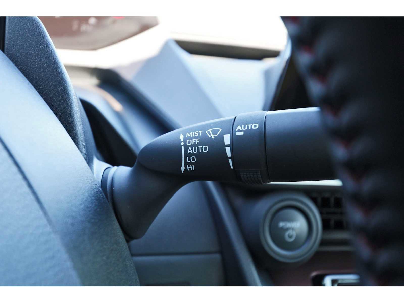 Used 2025 Toyota Prius Plug-In Hybrid image 18