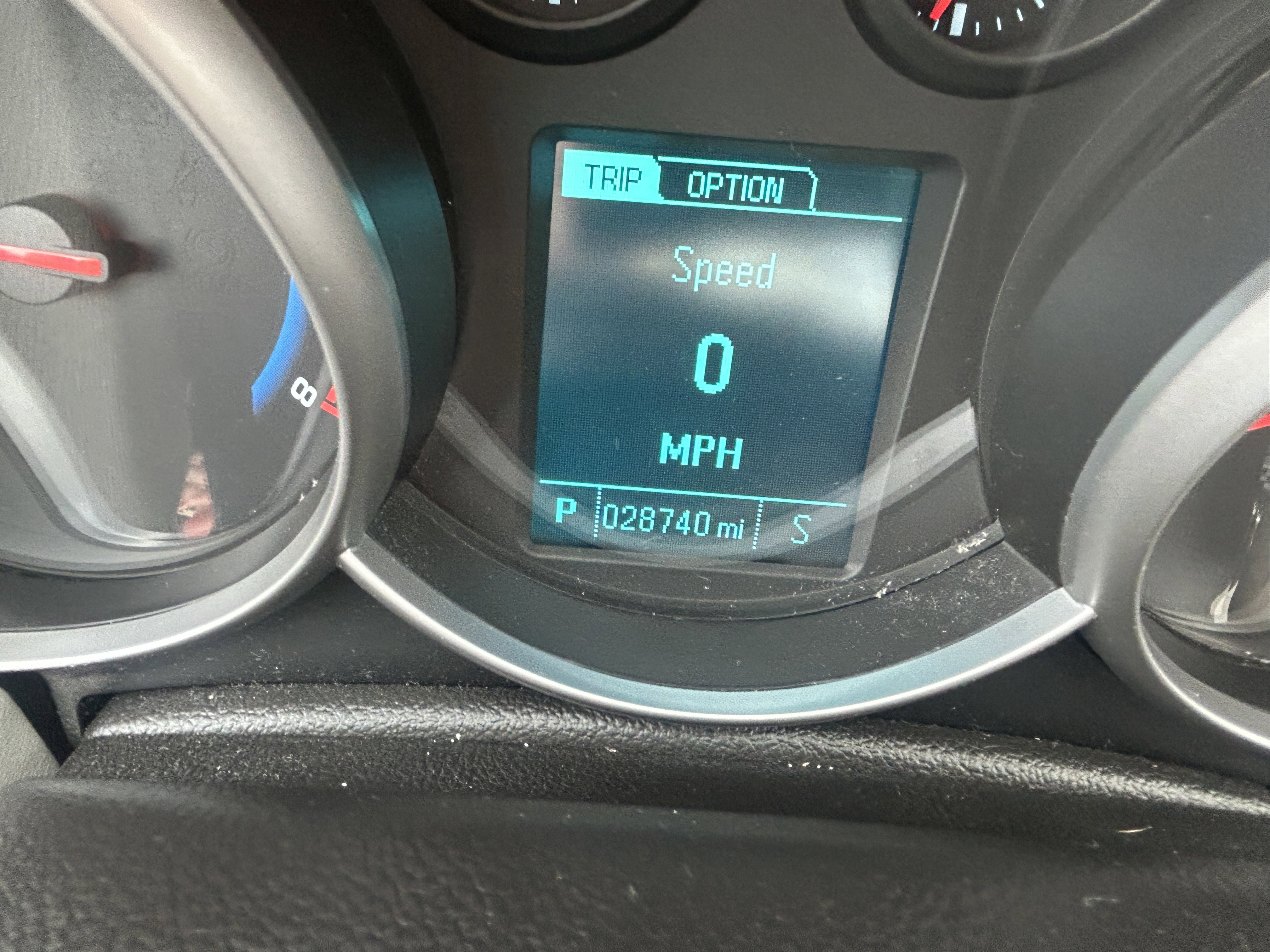 Used 2015 Chevrolet Cruze LS FWD image 17