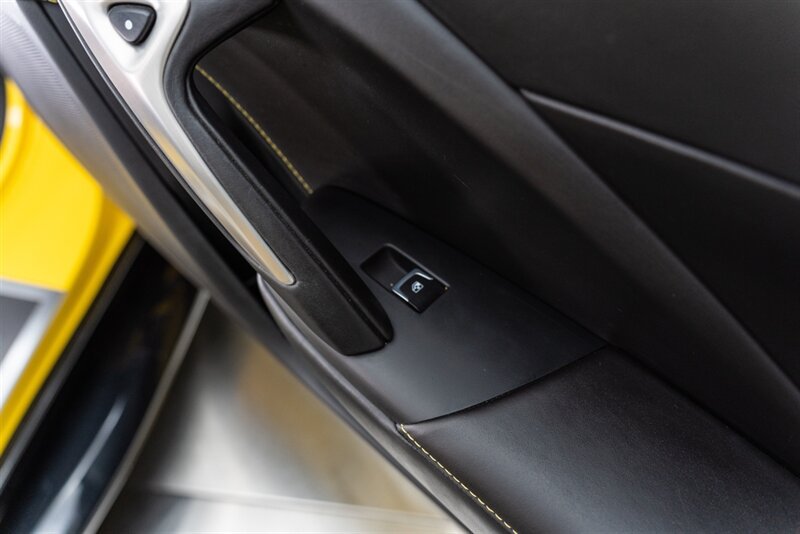 Used 2018 Chevrolet Corvette Z06 RWD image 63