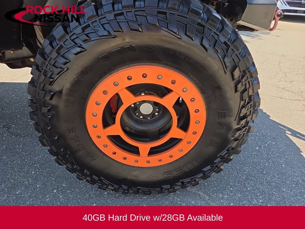 Used 2015 Jeep Wrangler Unlimited Rubicon w/ Connectivity Group AWD/4WD image 9