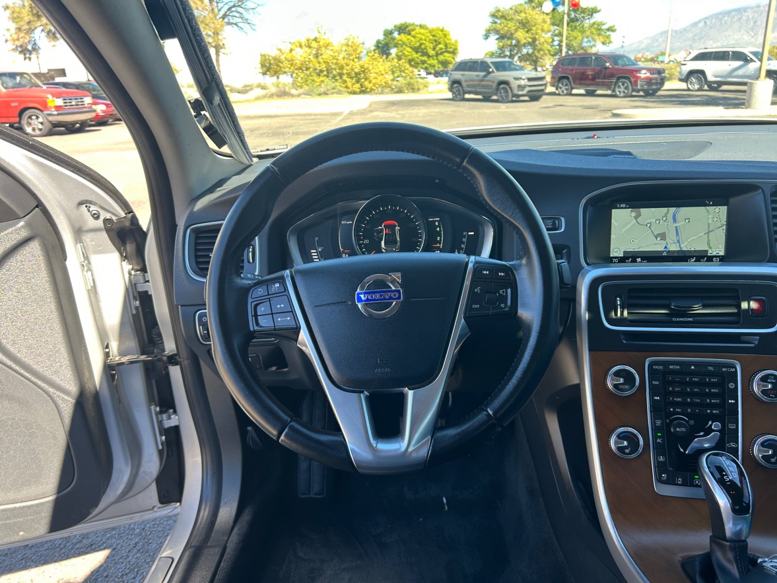 Used 2017 Volvo S60 T5 Inscription Platinum AWD/4WD image 9
