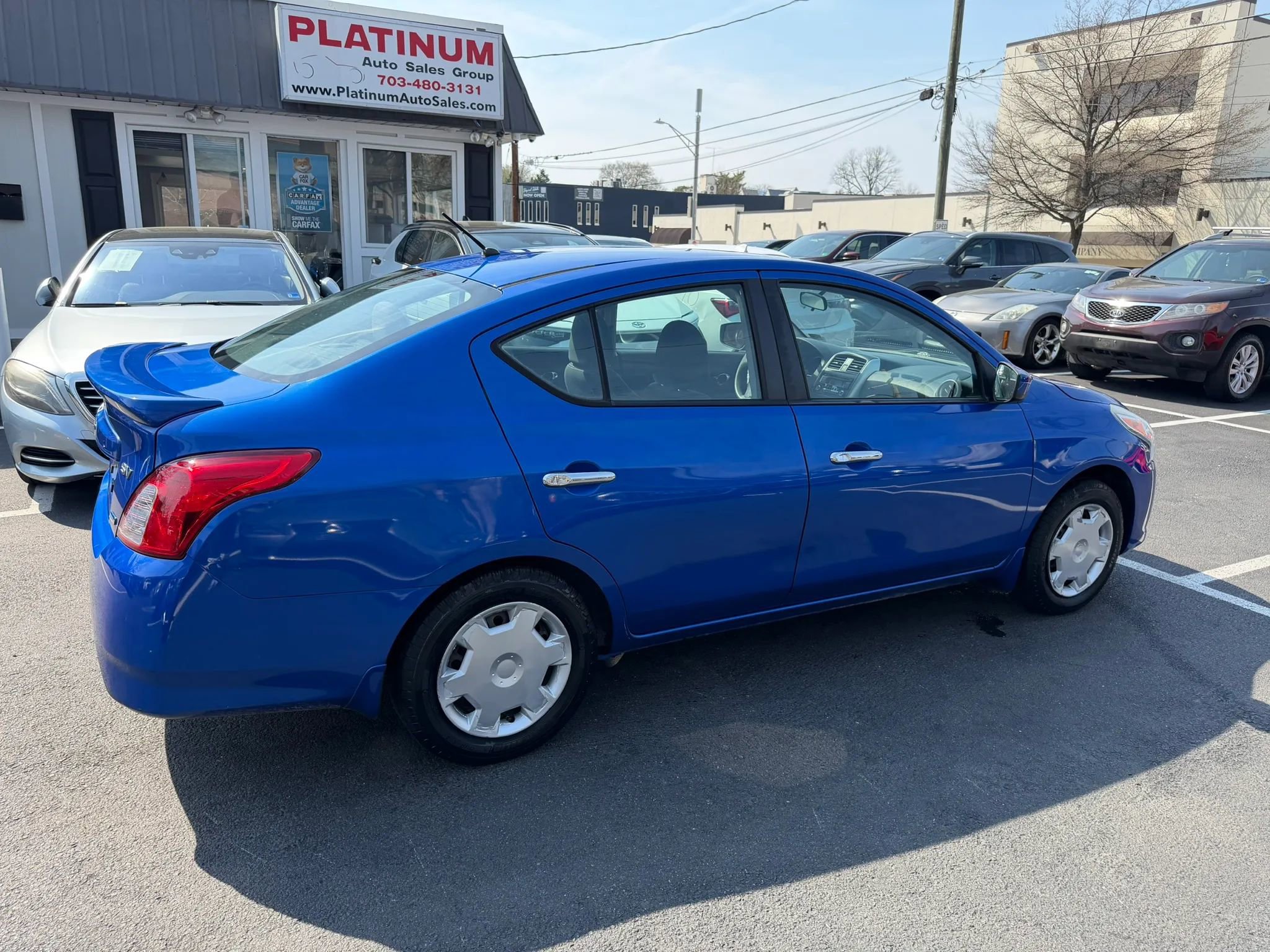Used 2015 Nissan Versa SV image 8