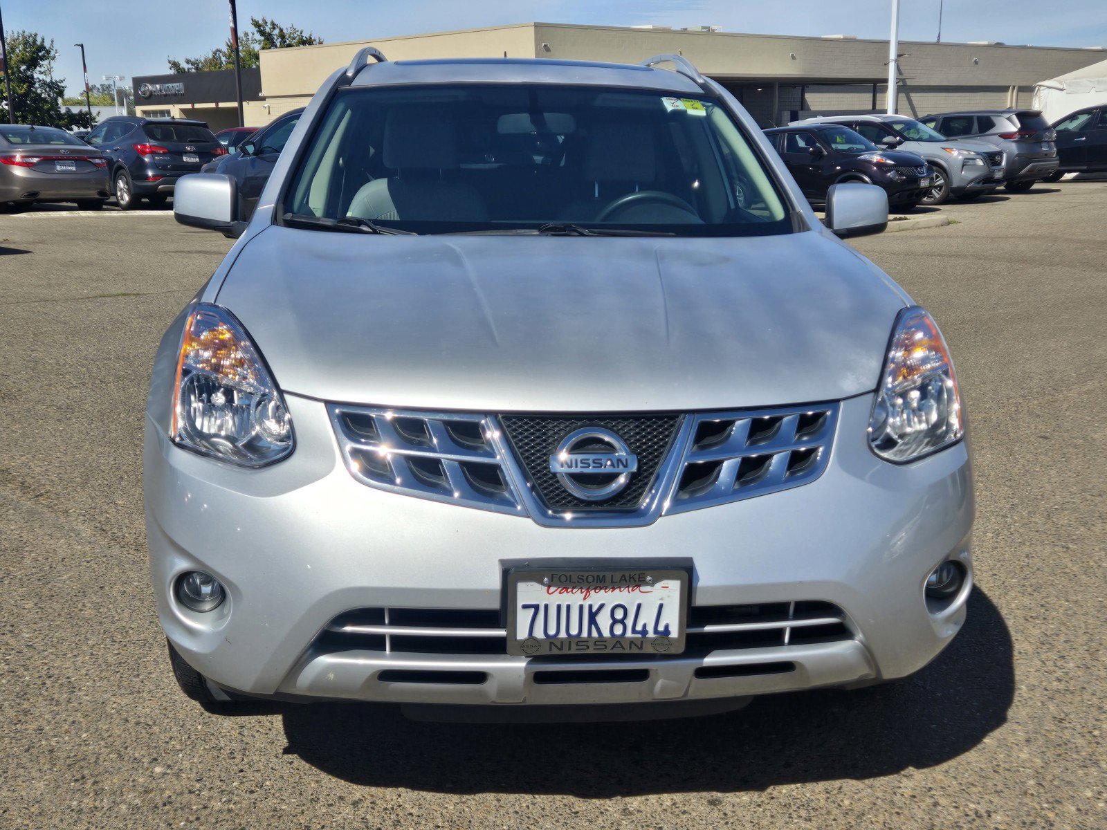 Used 2013 Nissan Rogue SV w/ Premium Pkg AWD/4WD image 2