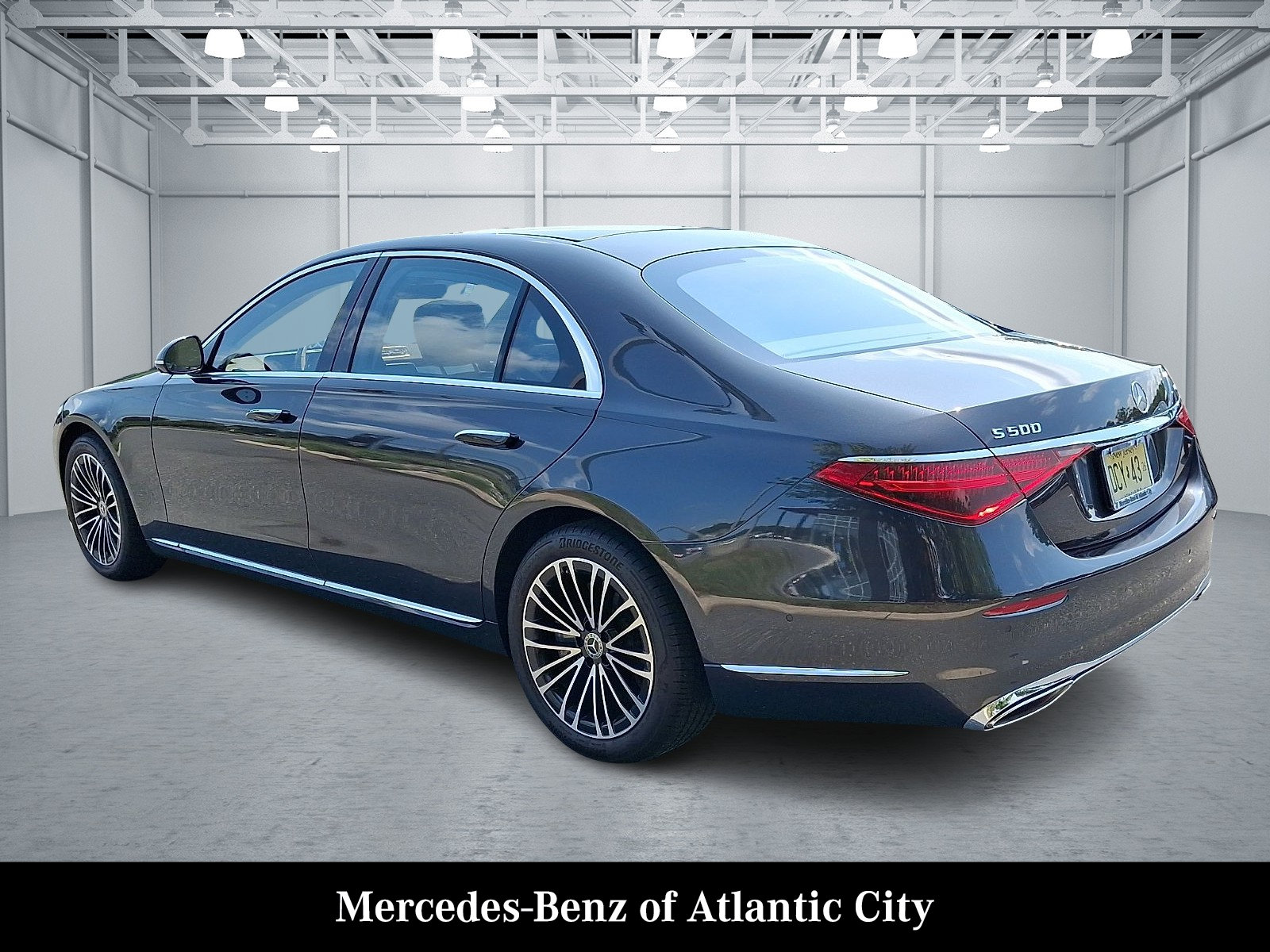 Certified 2023 Mercedes-Benz S 500 4MATIC image 4