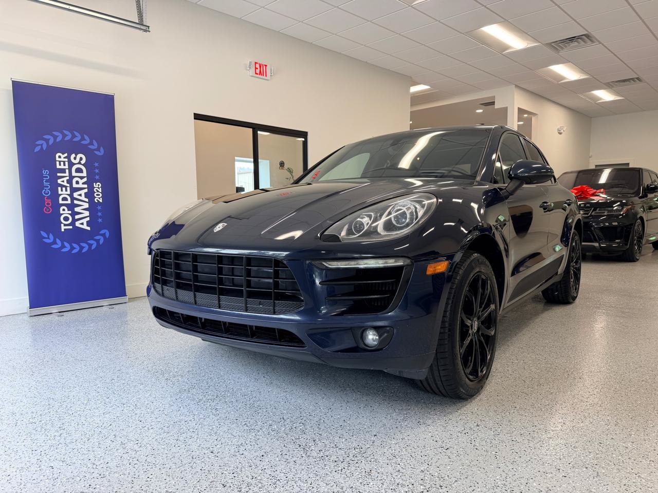 Used 2015 Porsche Macan S AWD/4WD image 3