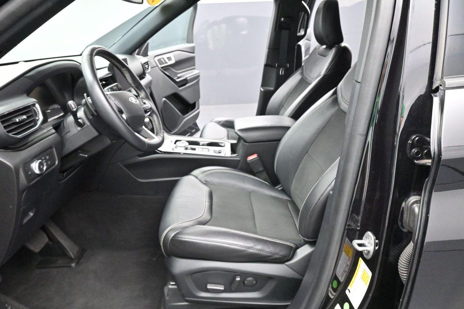 Used 2022 Ford Explorer ST AWD/4WD image 14