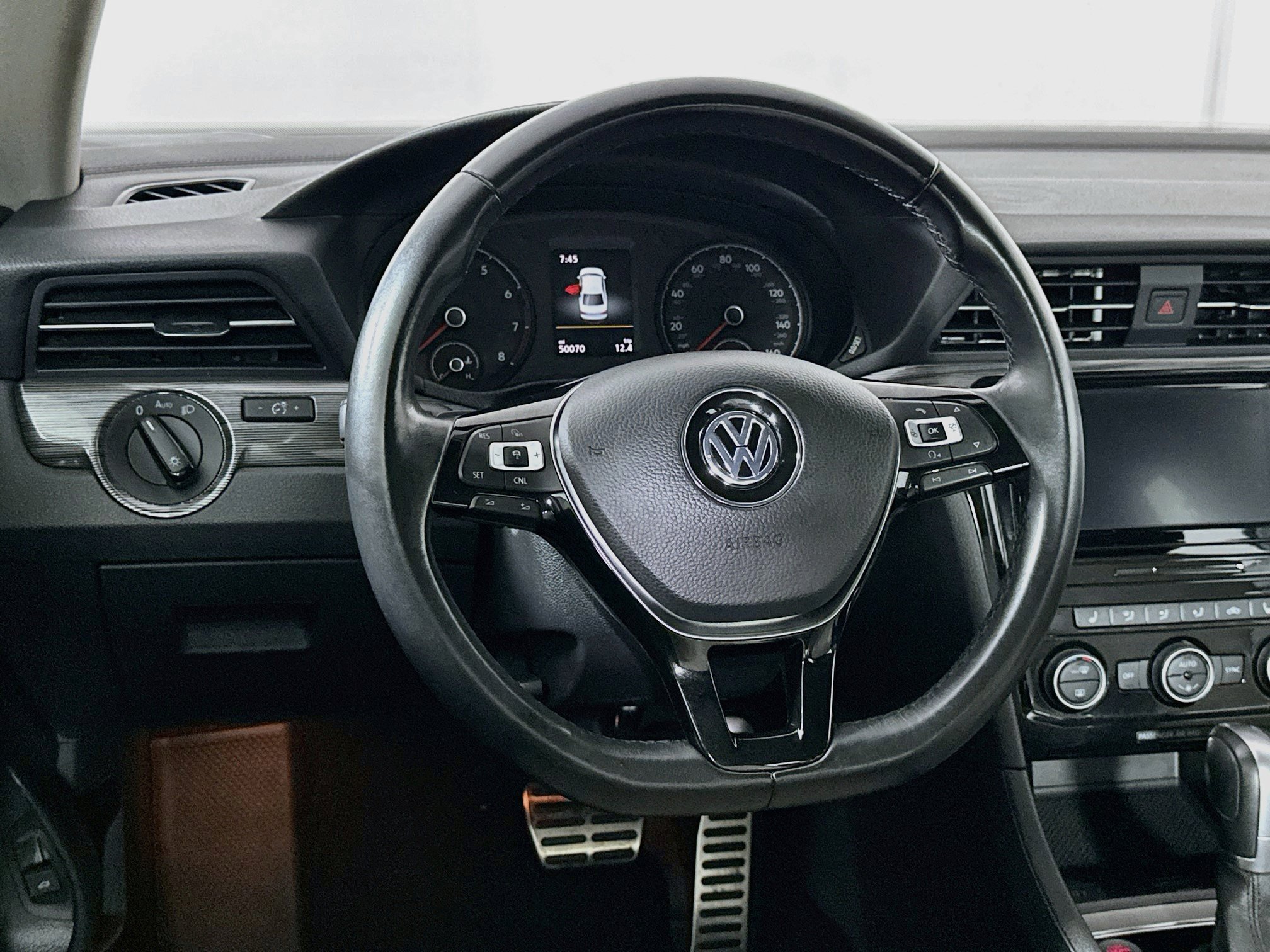 Used 2020 Volkswagen Passat 2.0T R-Line FWD image 18