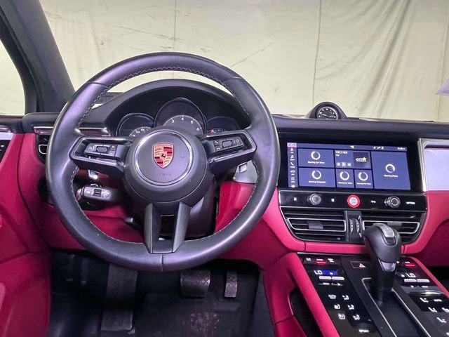Certified 2023 Porsche Macan Turbo image 28