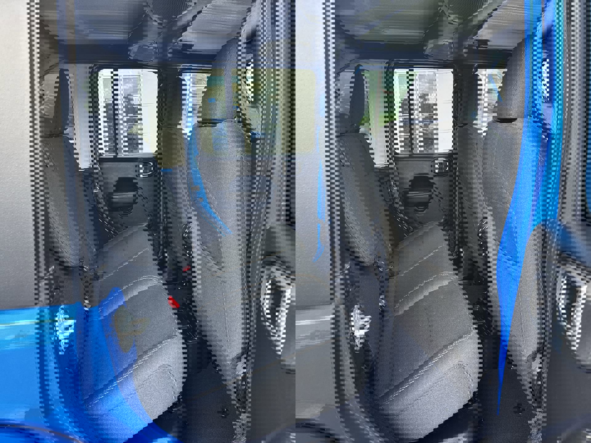 Used 2024 Jeep Wrangler Unlimited w/ Convenience Group image 24