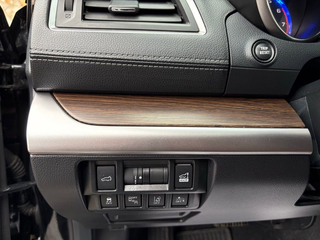 Used 2018 Subaru Outback 2.5i Touring image 23