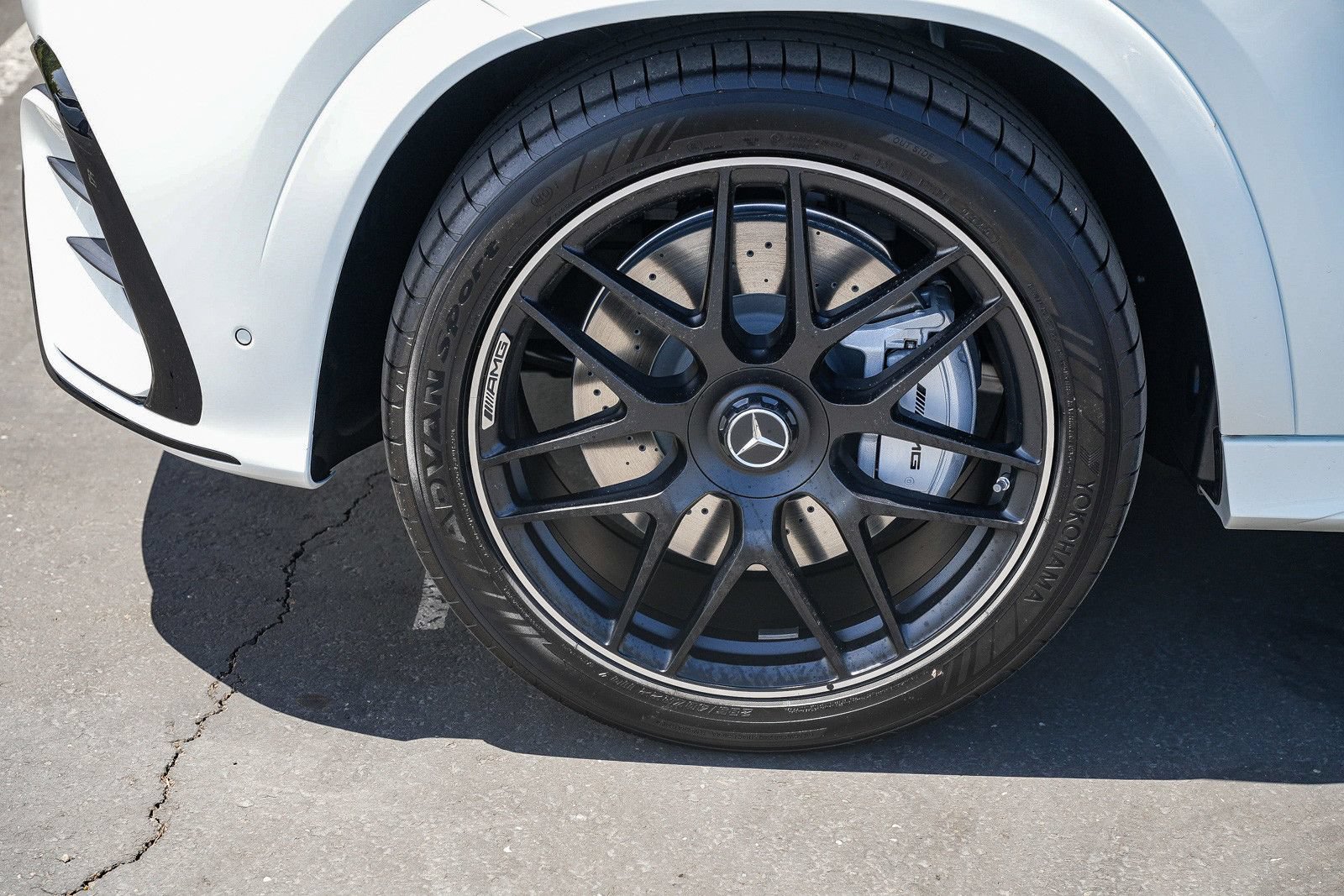 New 2026 Mercedes-Benz GLE 53 AMG 4MATIC Coupe image 9