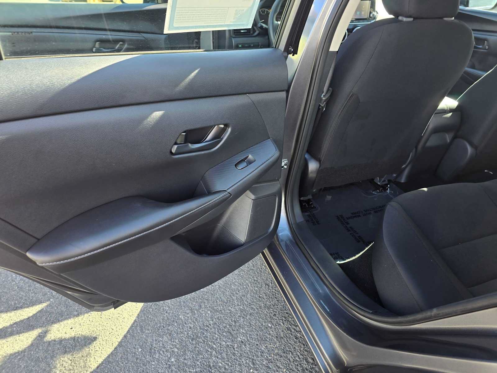Used 2025 Nissan Sentra S FWD image 16