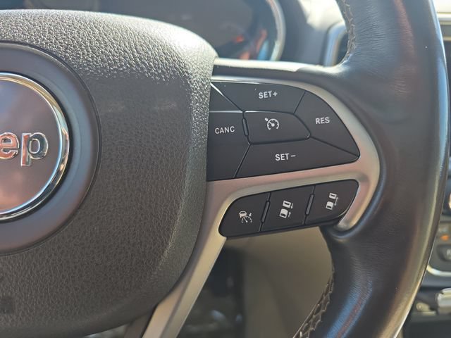 Used 2018 Jeep Grand Cherokee Overland AWD/4WD image 21