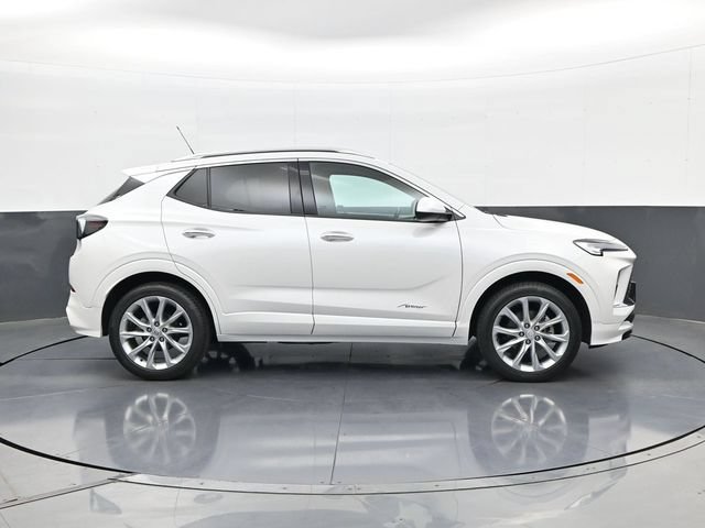 Used 2024 Buick Encore GX Avenir w/ Avenir Convenience Package AWD/4WD image 4