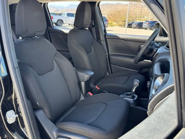 Used 2023 Jeep Renegade Latitude AWD/4WD image 30
