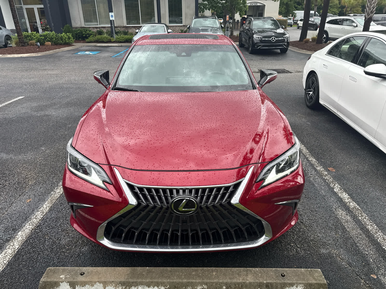 Used 2024 Lexus ES 350 Ultra Luxury w/ Accessory Package (Z2) FWD image 3