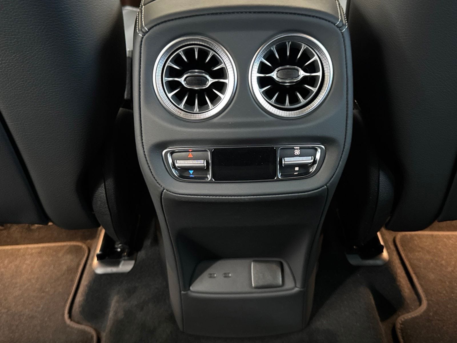 New 2027 Mercedes-Benz G 63 AMG 4MATIC image 23