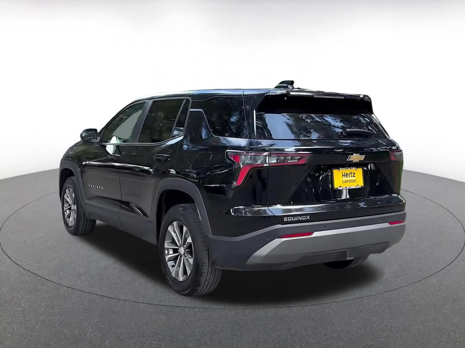 Used 2025 Chevrolet Equinox LT FWD image 10