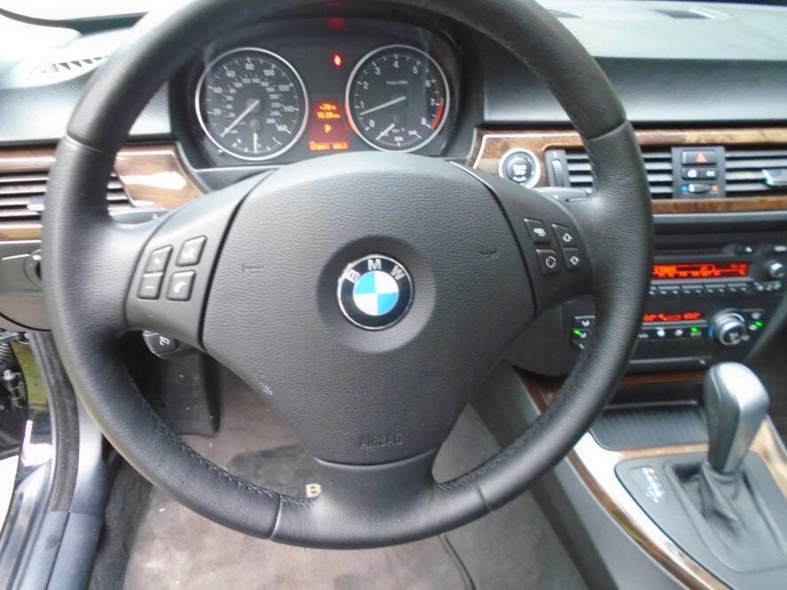 Used 2009 BMW 335i Sedan w/ Premium Pkg image 12