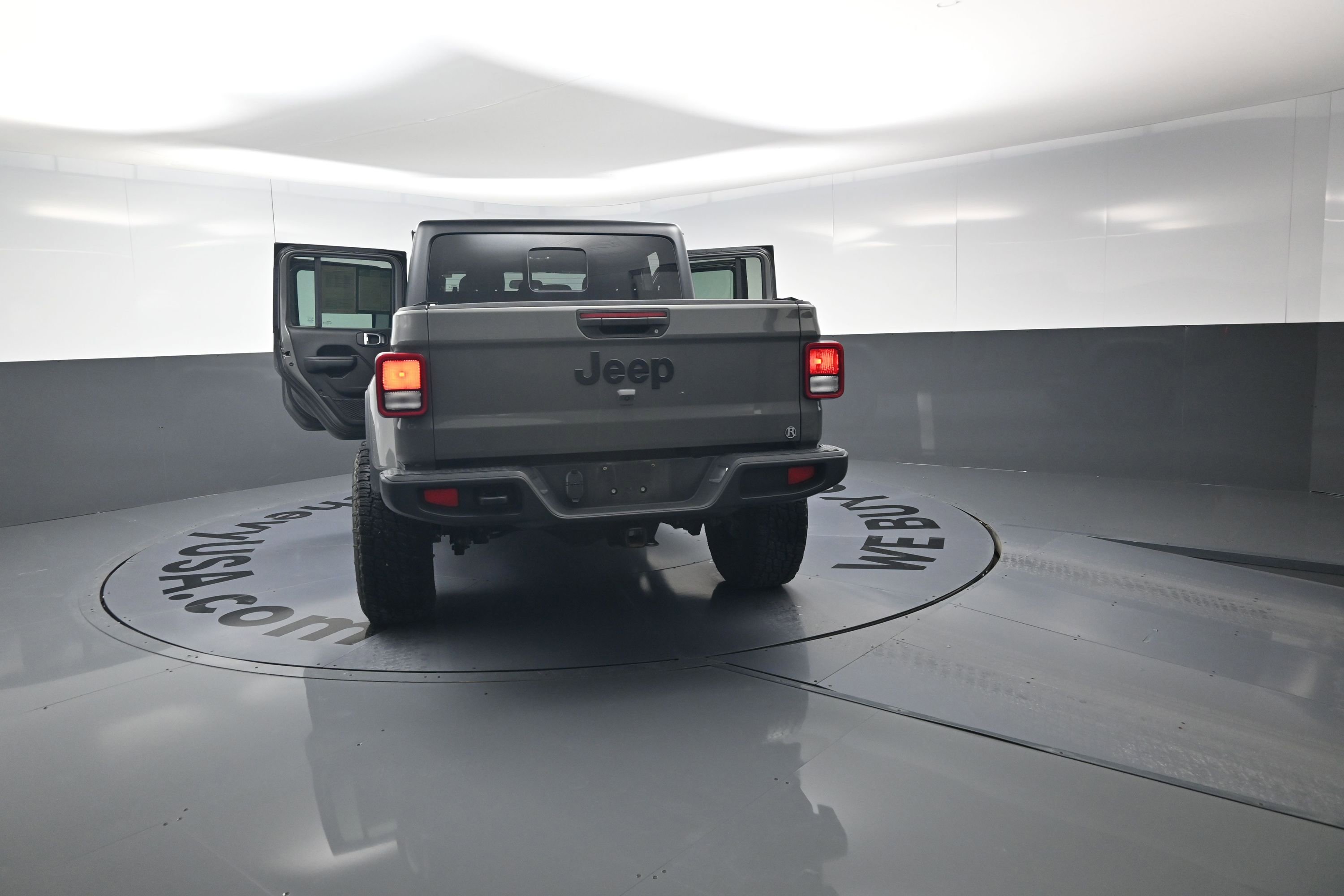 Used 2022 Jeep Gladiator Sport image 18