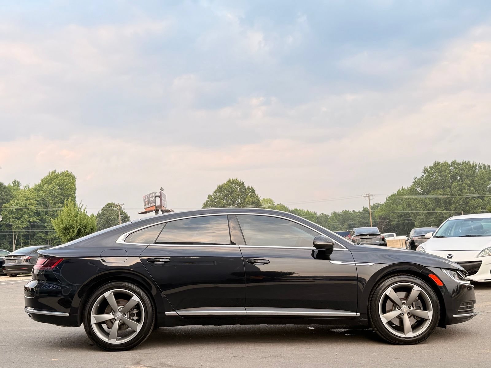 Used 2020 Volkswagen Arteon SE FWD image 9