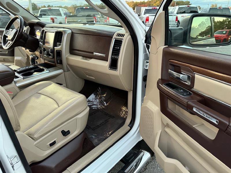 Used 2013 RAM 1500 Laramie w/ Convenience Group image 10