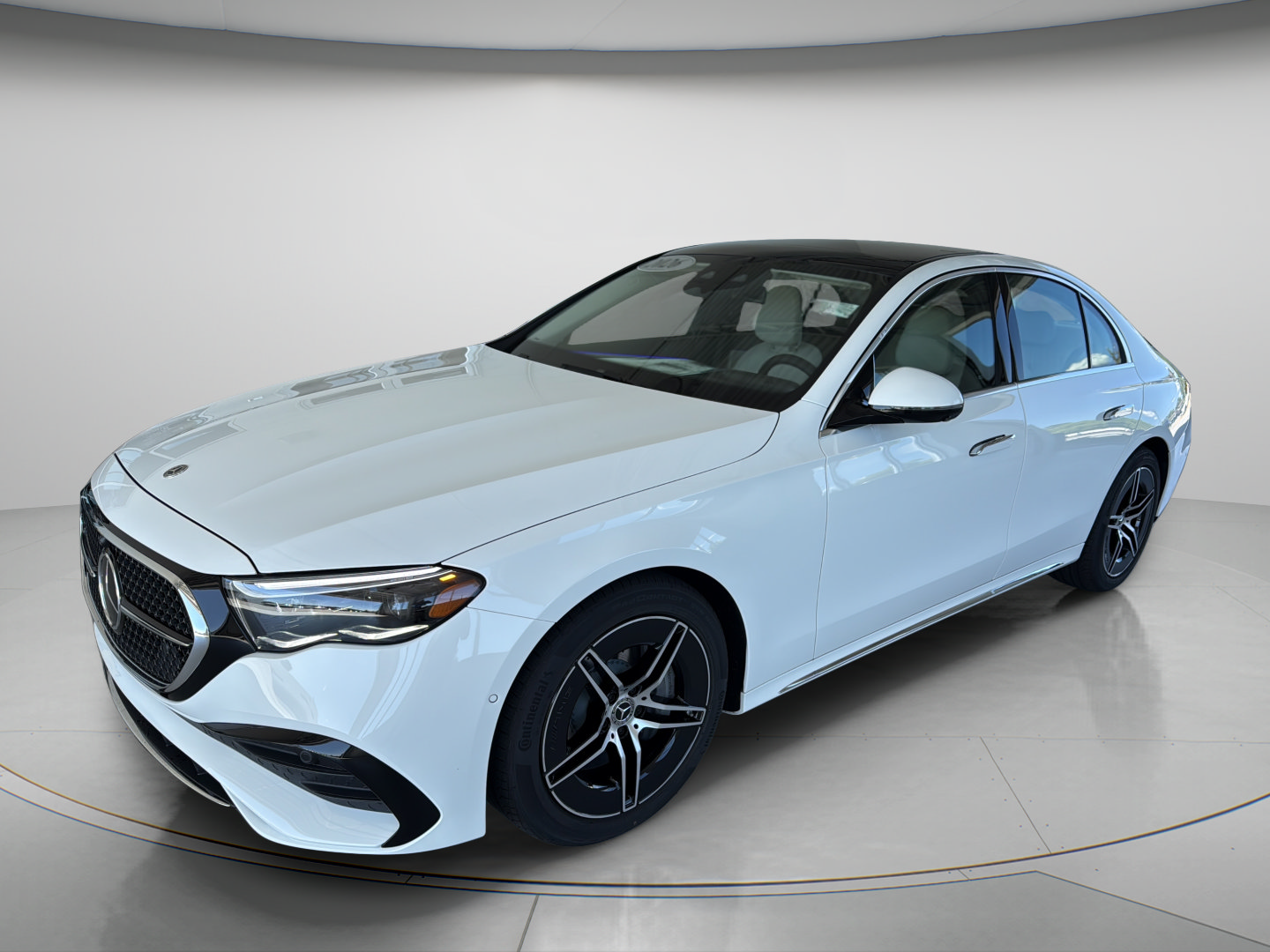 New 2026 Mercedes-Benz E 450 4MATIC Sedan image 9