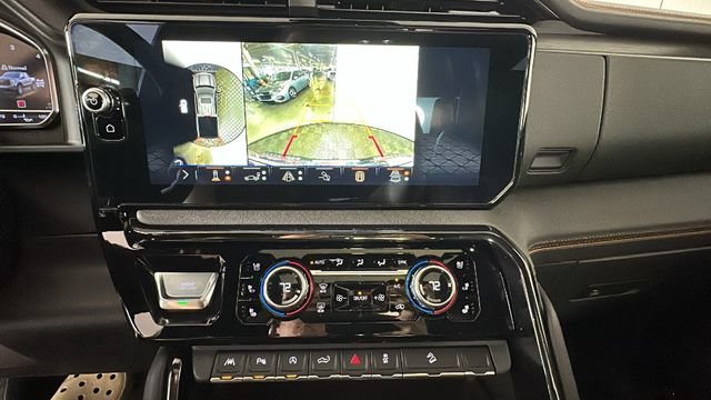 Used 2024 GMC Sierra 1500 AT4 w/ Technology Package AWD/4WD image 24