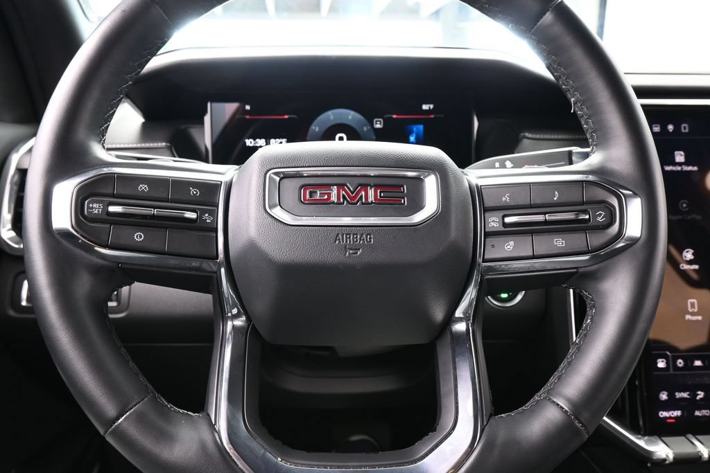 Used 2024 GMC Acadia Elevation w/ Luxury Package FWD image 30