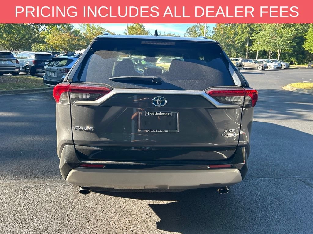 Used 2022 Toyota RAV4 XSE AWD/4WD image 17