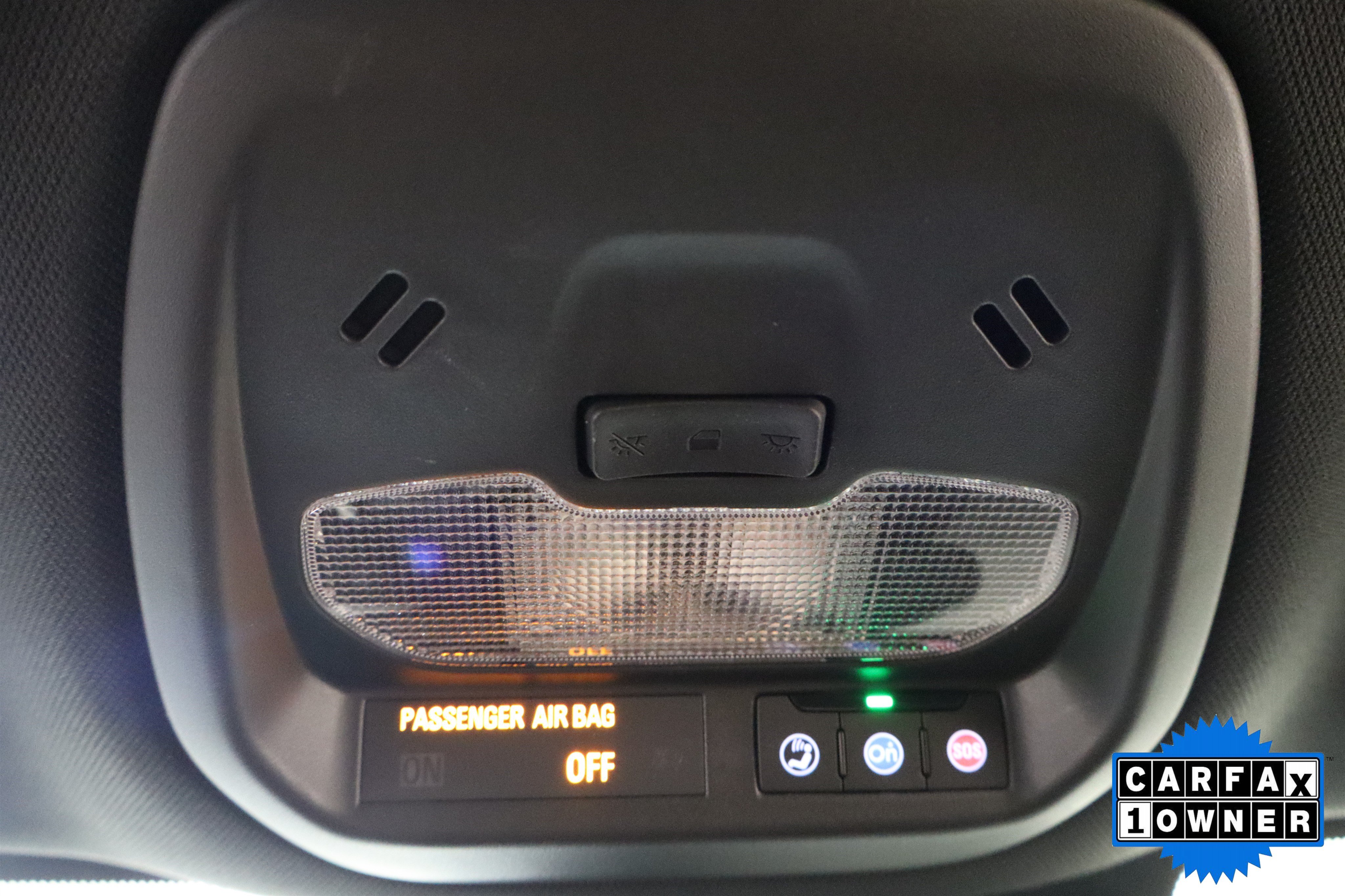 Used 2025 Chevrolet Trax RS w/ Driver Confidence Package FWD image 27