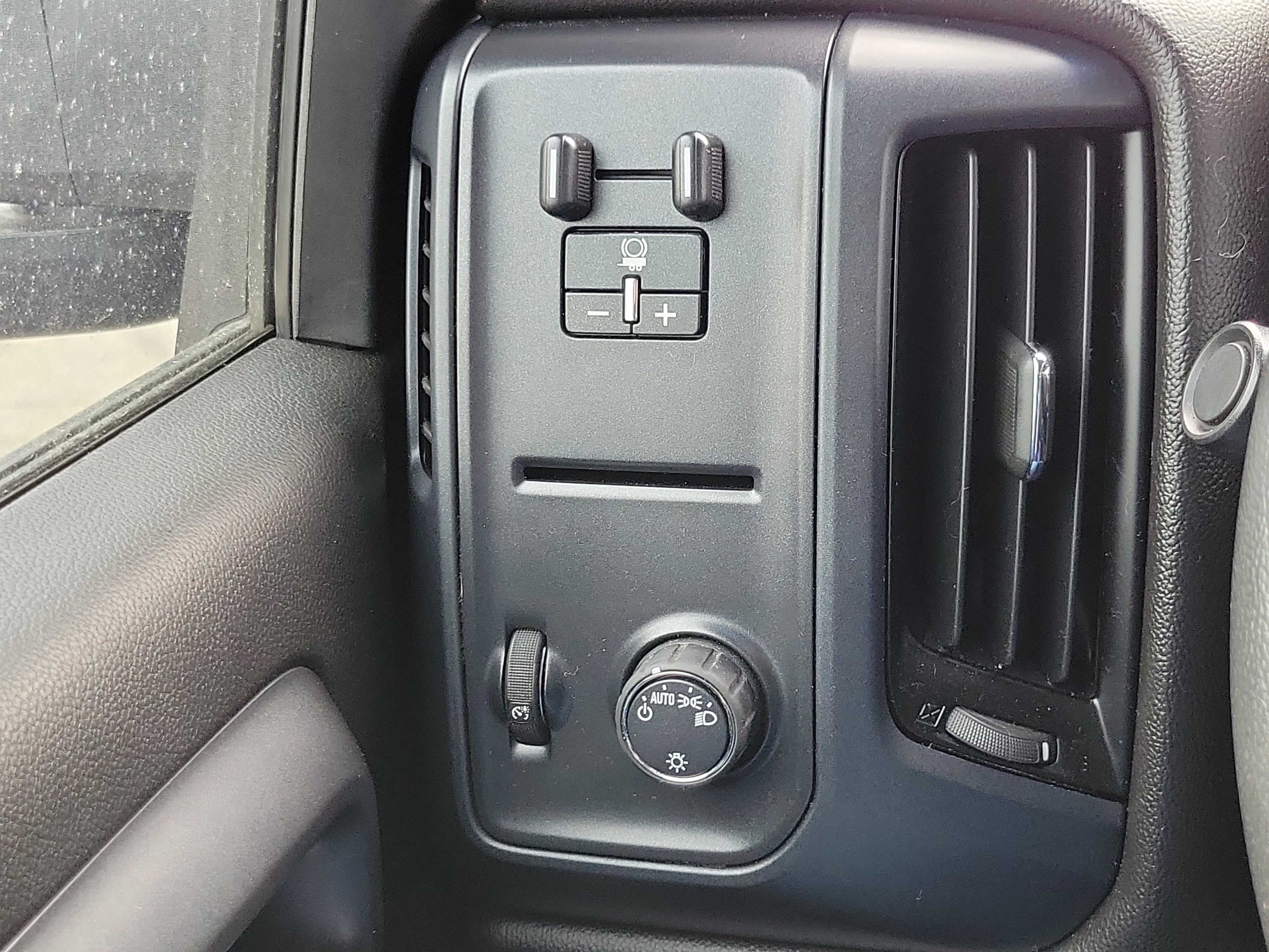 Used 2017 GMC Sierra 1500 4x4 Crew Cab w/ Sierra Convenience Package image 10
