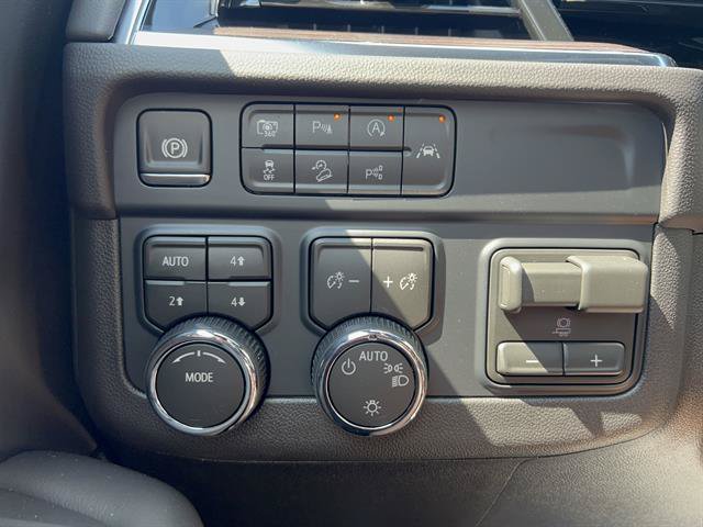 New 2026 Chevrolet Suburban LS w/ LPO, Chrome Package AWD/4WD image 23