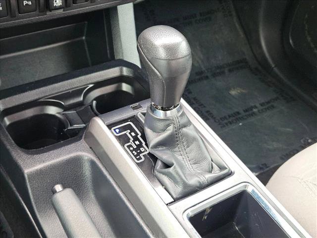 Used 2019 Toyota Tacoma SR5 AWD/4WD image 11