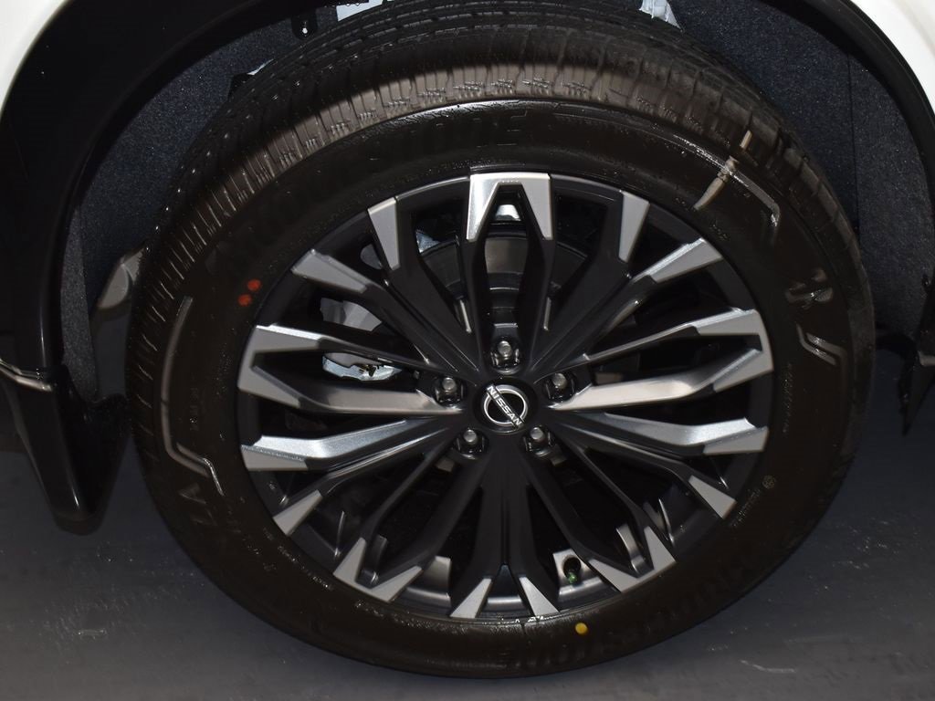 New 2026 Nissan Rogue Platinum image 5