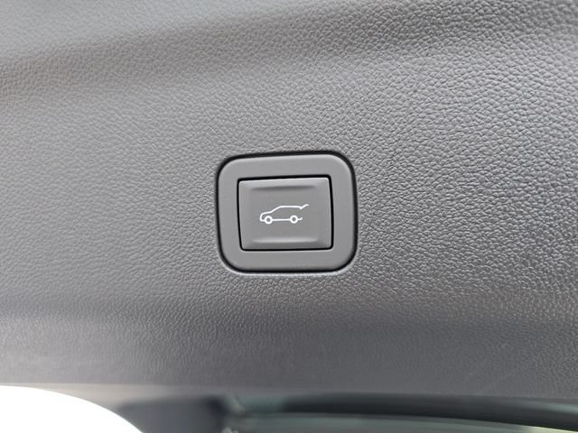 New 2026 GMC Yukon Denali Ultimate AWD/4WD image 24