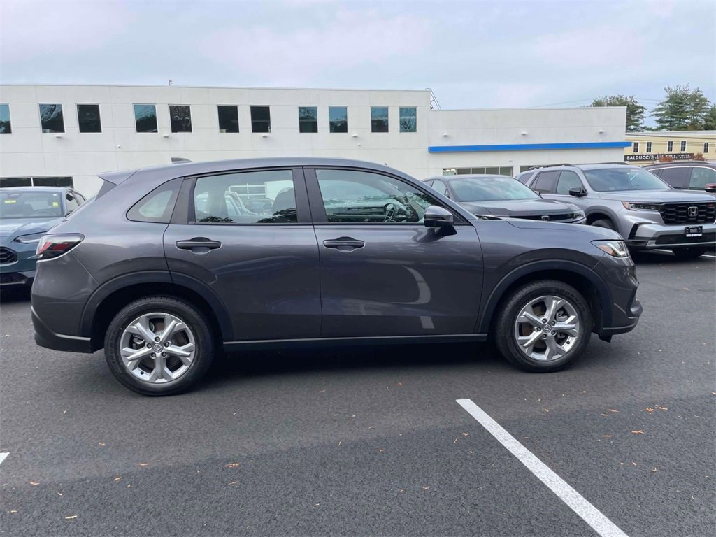 Certified 2023 Honda HR-V LX image 4