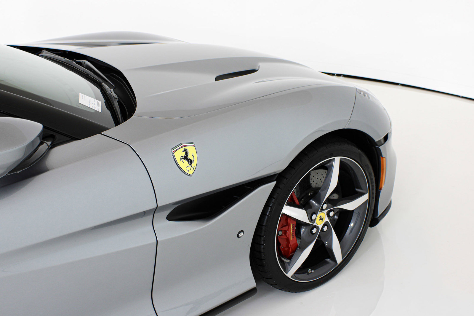 Certified 2023 Ferrari Portofino M RWD image 25