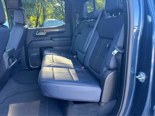 Used 2023 Chevrolet Silverado 1500 High Country w/ Technology Package image 14