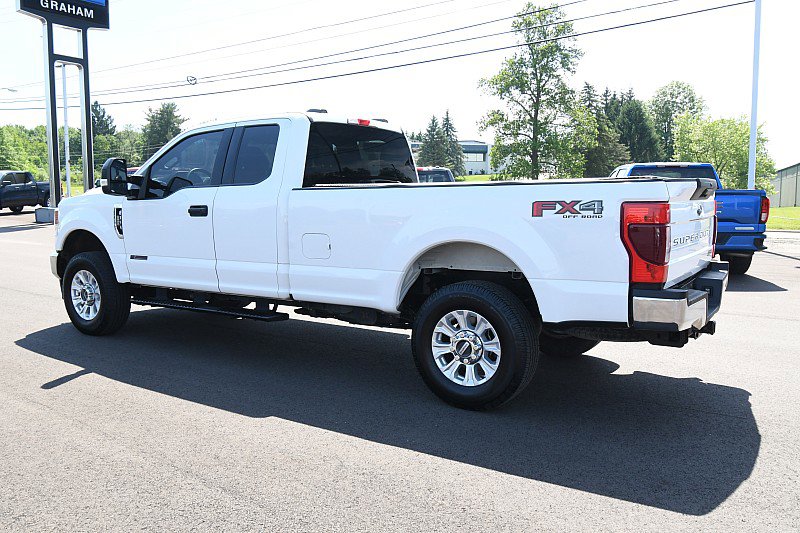 Used 2022 Ford F350 XLT w/ FX4 Off-Road Package AWD/4WD image 5