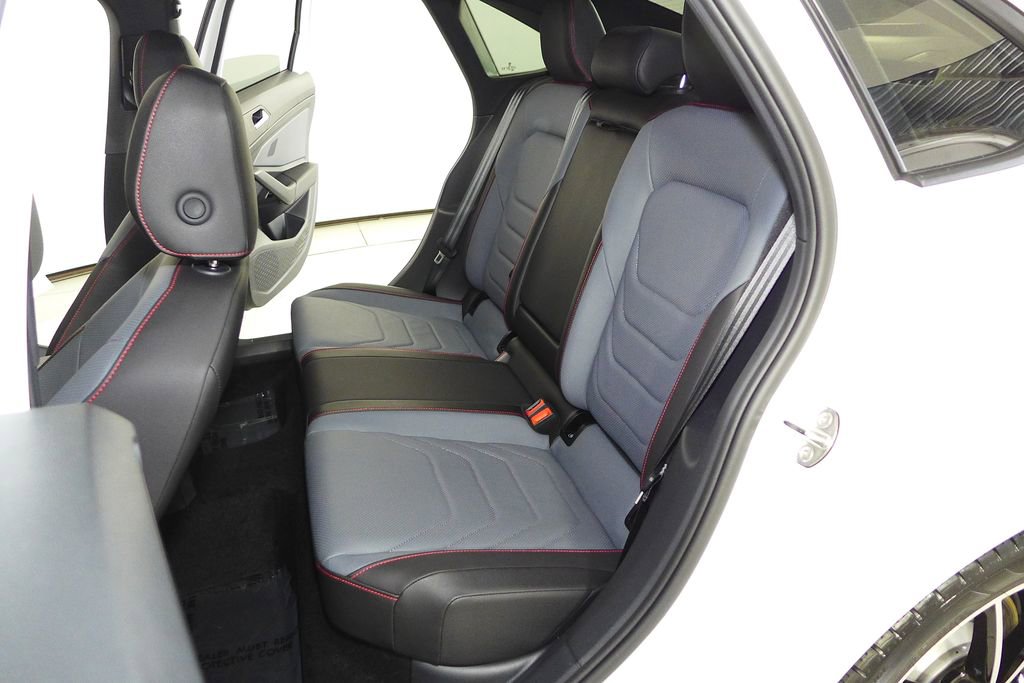 Used 2025 Volkswagen Jetta GLI Autobahn image 21