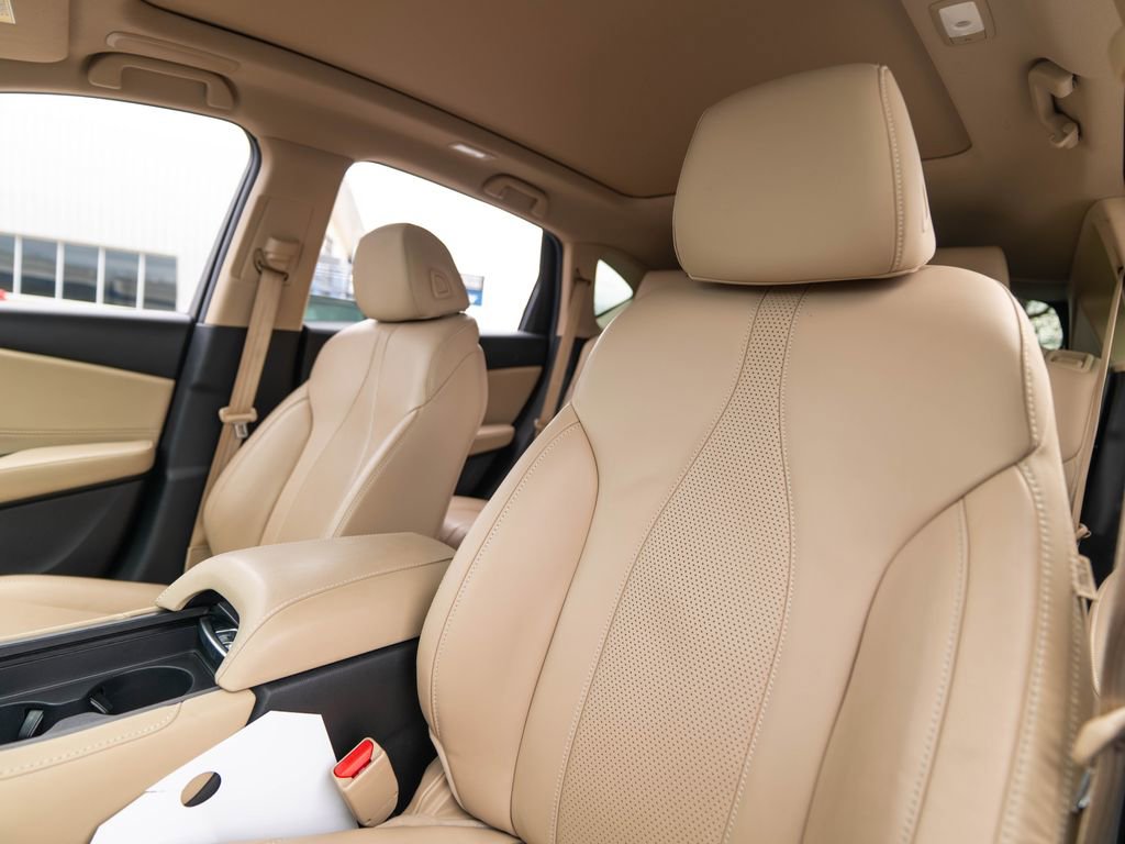 Certified 2023 Acura RDX w/ Technology Package image 8