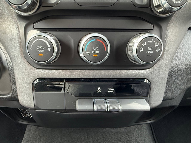Used 2022 RAM 1500 Big Horn AWD/4WD image 24