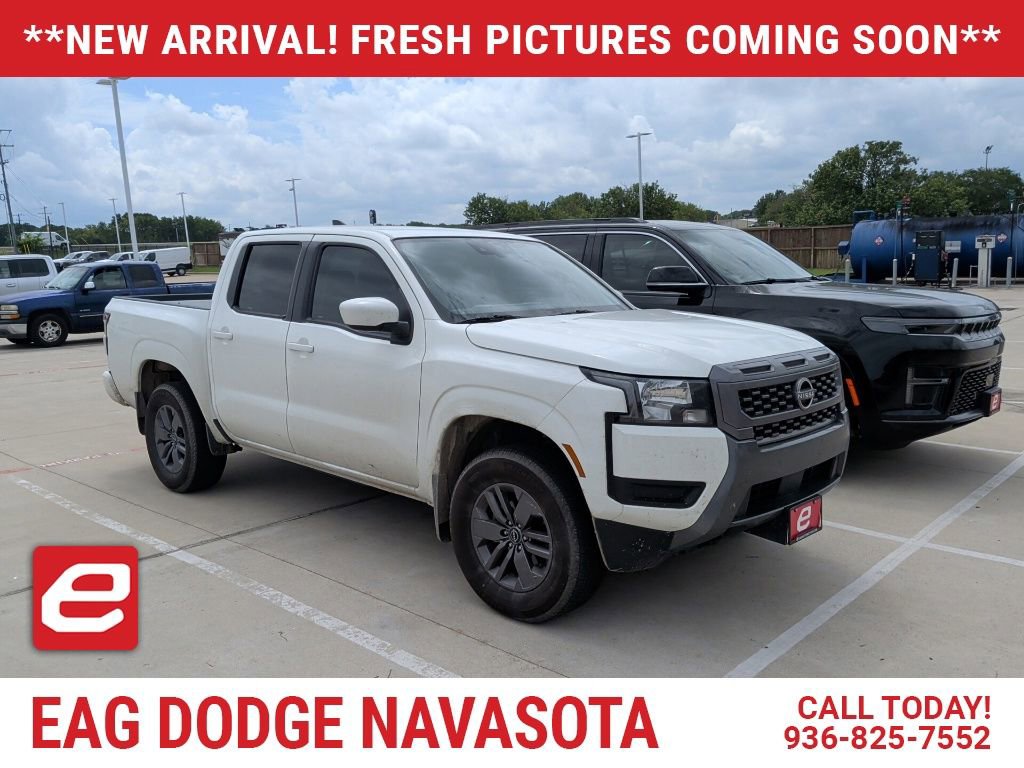 Used 2025 Nissan Frontier SV w/ Tow Package AWD/4WD image 1