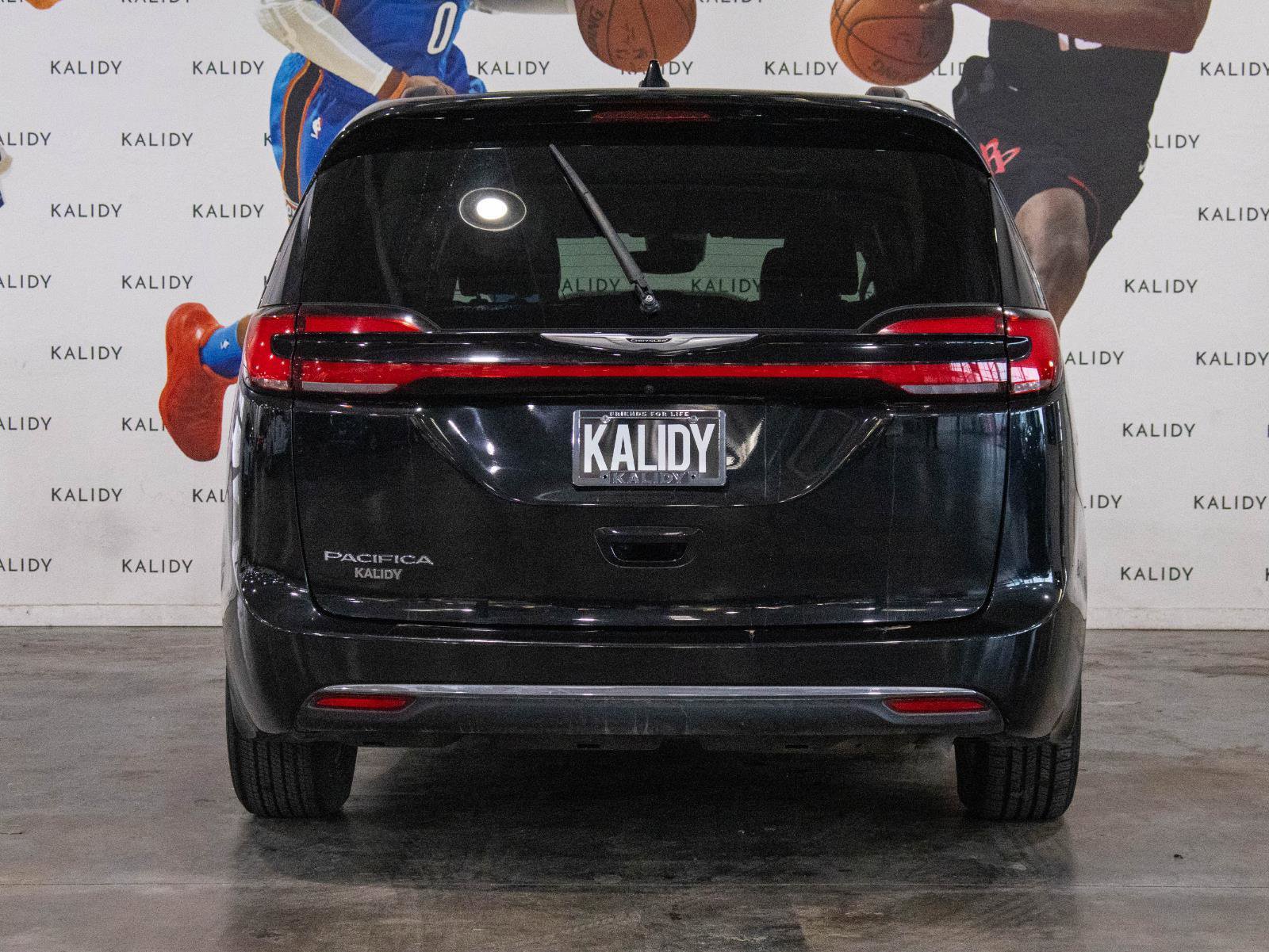 Used 2022 Chrysler Pacifica Touring-L image 22