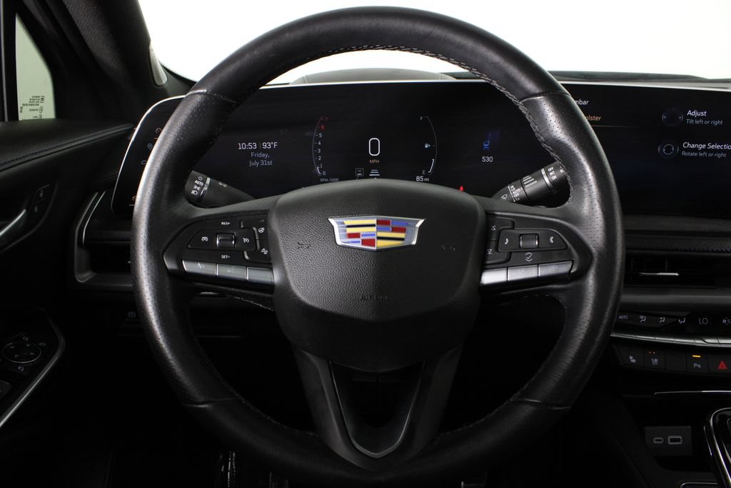 Used 2025 Cadillac XT4 Sport FWD image 8